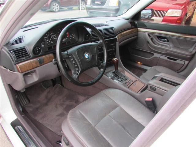 $4995 : 1998 BMW 7 Series 740iL image 10