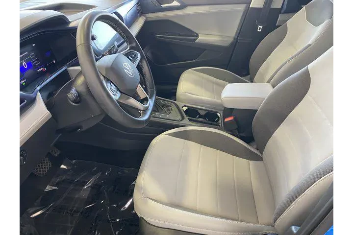 $21397 : Volkswagen Taos 2024 SE 4dr image 9