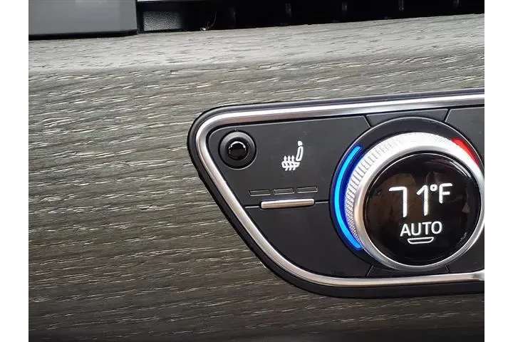 $24988 : Audi A4 2022 AWD quattro S l image 7