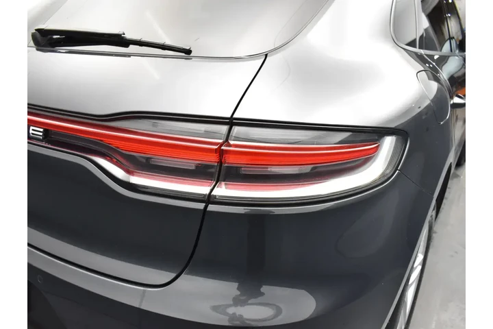 $33552 : Porsche Macan 2021 AWD 4dr S image 7