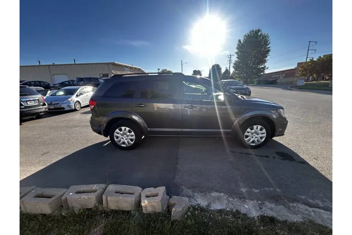 $6990 : 2017 Journey SE image 8
