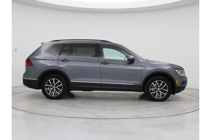 $17998 : Volkswagen Tiguan 2020 SE 4d image 7