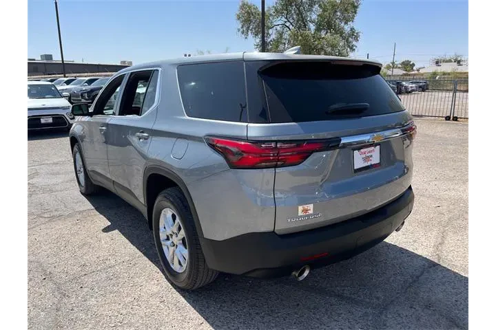 $27479 : Chevrolet Traverse 2023 LS 4 image 2