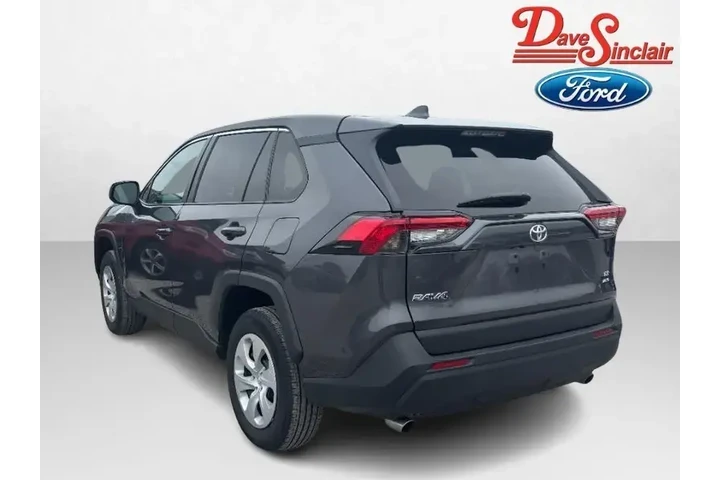$26888 : Toyota RAV4 2024 AWD LE 4dr image 9