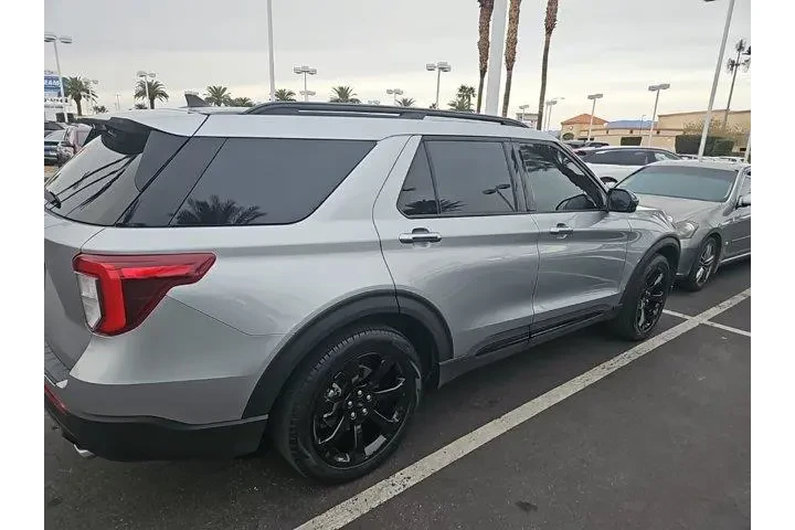 $29171 : Ford Explorer 2023 ST-Line 4 image 2