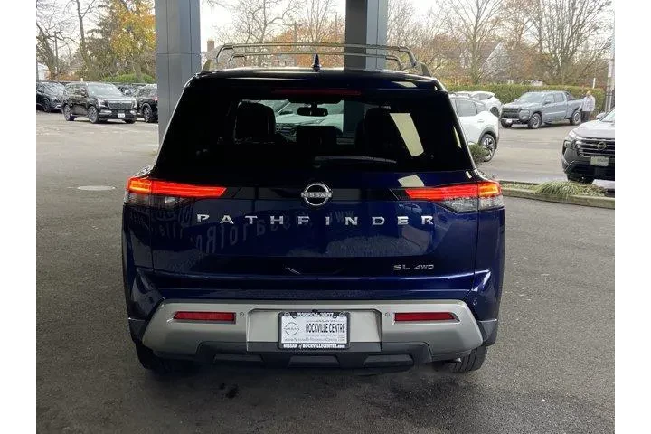 Nissan Pathfinder 2022 AWD S image 6