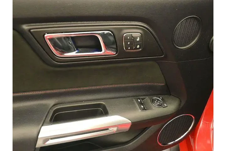 $34918 : Ford Mustang 2017 GT 2dr Fas image 10