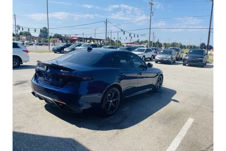 $10999 : 2017 Alfa Romeo Giulia Ti image 7