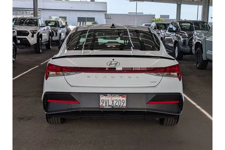 $26977 : Hyundai ELANTRA Hybrid 2025 image 3