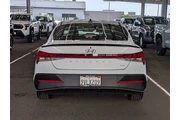 $26977 : Hyundai ELANTRA Hybrid 2025 thumbnail