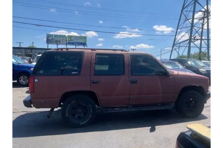 $4500 : 1996 Tahoe LT image 4