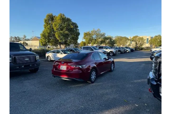 $24800 : Toyota Camry Hybrid 2021 LE image 2