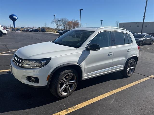 $11990 : Pre-Owned 2017 Tiguan Sport 4 image 2