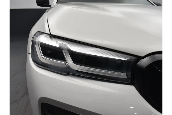 $33852 : BMW 5 Series 2021 AWD 540i x image 6