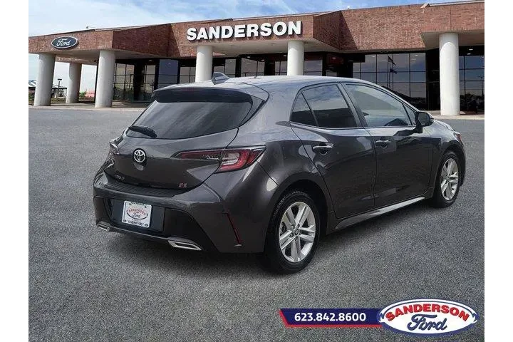 $17888 : Toyota Corolla Hatchback 202 image 3