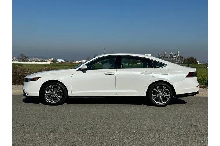 $26491 : Honda Accord 2024 EX 4dr Sed image 7