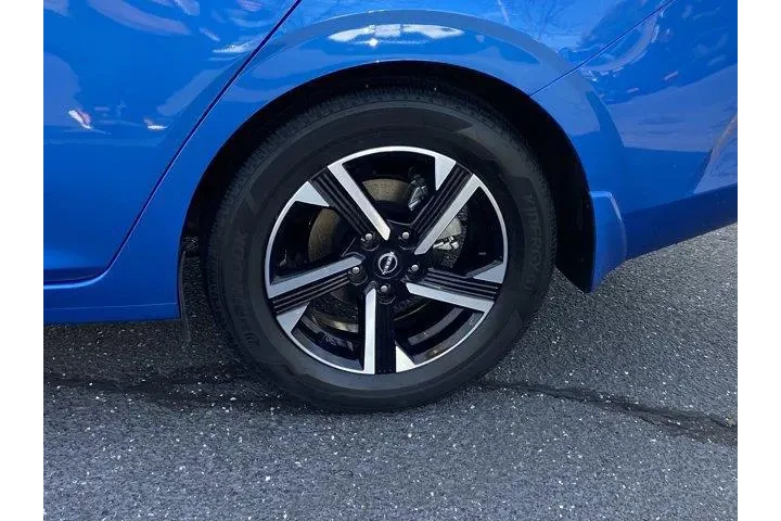 $18550 : Nissan Sentra 2025 SV 4dr Se image 9