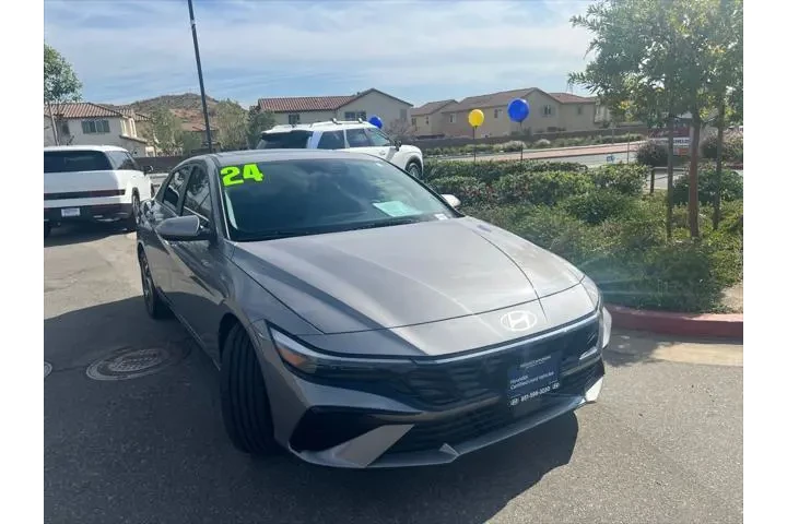 $18995 : Hyundai ELANTRA 2024 SEL 4dr image 1