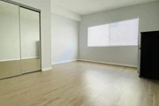 $1400 : 1 bedroom apartment in LA thumbnail