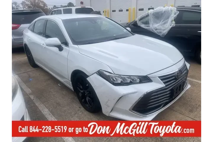 $23180 : Toyota Avalon 2022 XLE 4dr S image 2