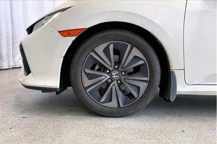 $15251 : Honda Civic 2018 EX 4dr Hatc image 6