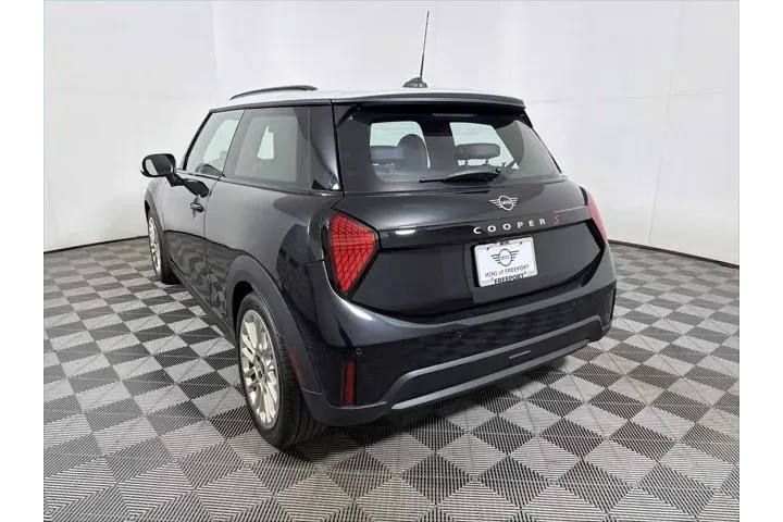 $28423 : MINI Hardtop 2 Door 2025 Coo image 5