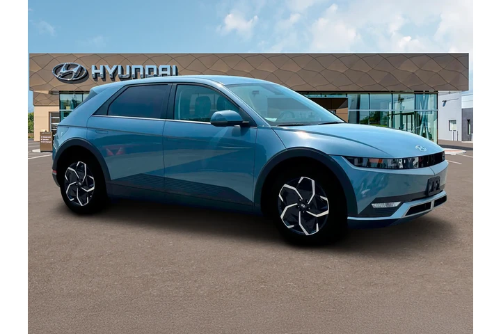 $23990 : Hyundai IONIQ 5 2024 SE 4dr image 10