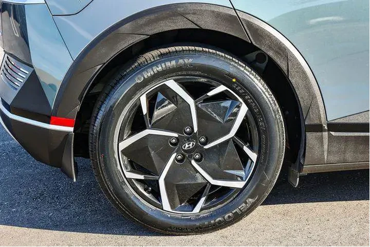 $24498 : Hyundai IONIQ 5 2023 AWD SEL image 8