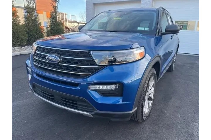 $29925 : Ford Explorer 2022 AWD XLT 4 image 1