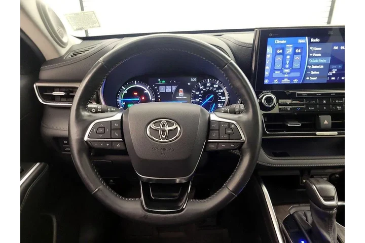 $38998 : Toyota Highlander Hybrid 202 image 10