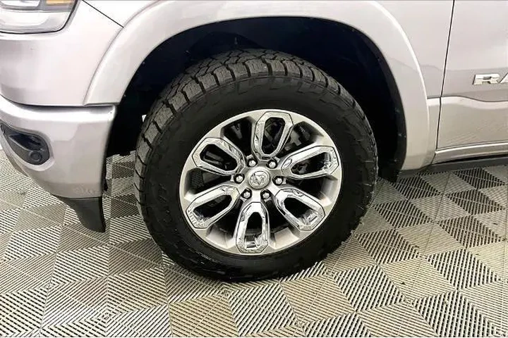 $32353 : Ram 1500 2022 4x4 Laramie 4d image 8