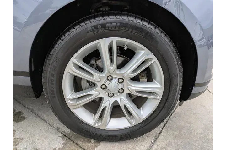 $23850 : Land Rover Range Rover Velar image 9