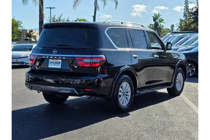 $28698 : Nissan Armada 2023 4x2 SV 4d image 5
