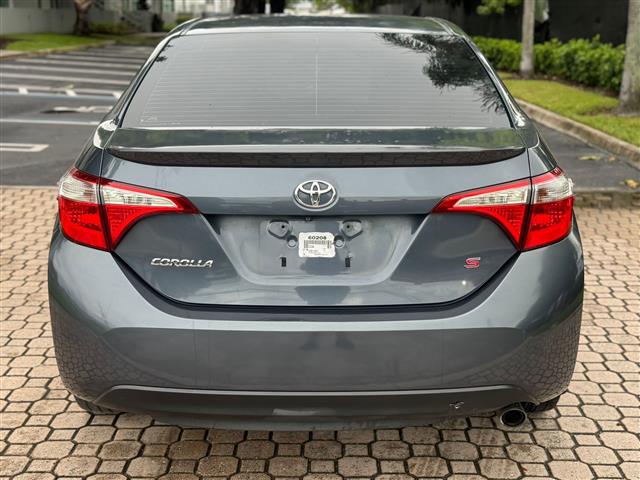 $7900 : Toyota Corolla S 2014 image 3