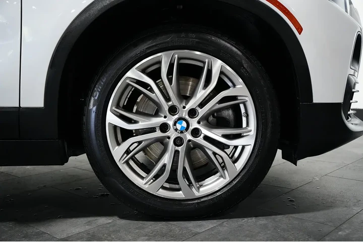 $17297 : 2018 X2 image 7