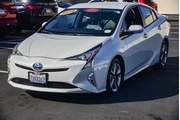 $14945 : Toyota Prius 2016 Four Touri thumbnail