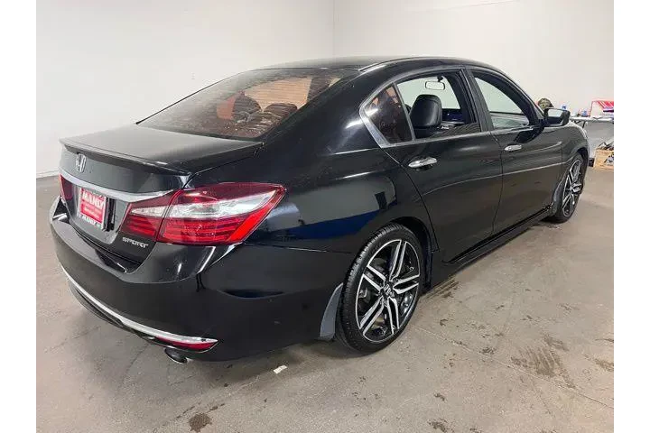 $19522 : Honda Accord 2017 Sport 4dr image 3