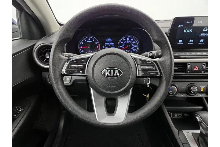 $15998 : Kia Forte 2021 LXS 4dr Sedan image 10
