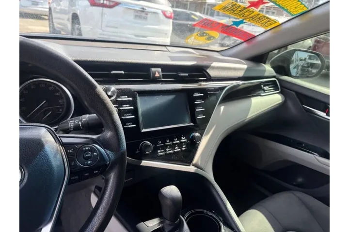 $13999 : 2018 Camry LE image 10