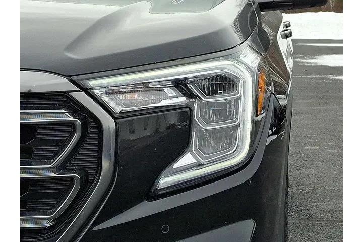 $25499 : GMC Terrain 2022 AWD AT4 4dr image 9