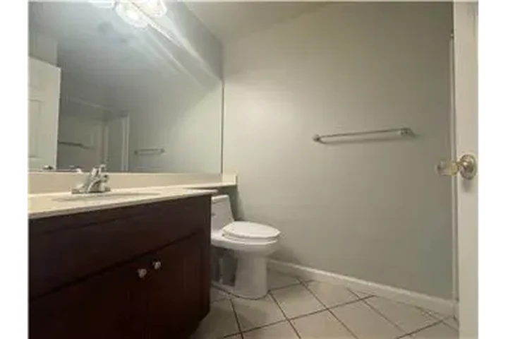 $3500 : Rental property with 4 bedro image 9