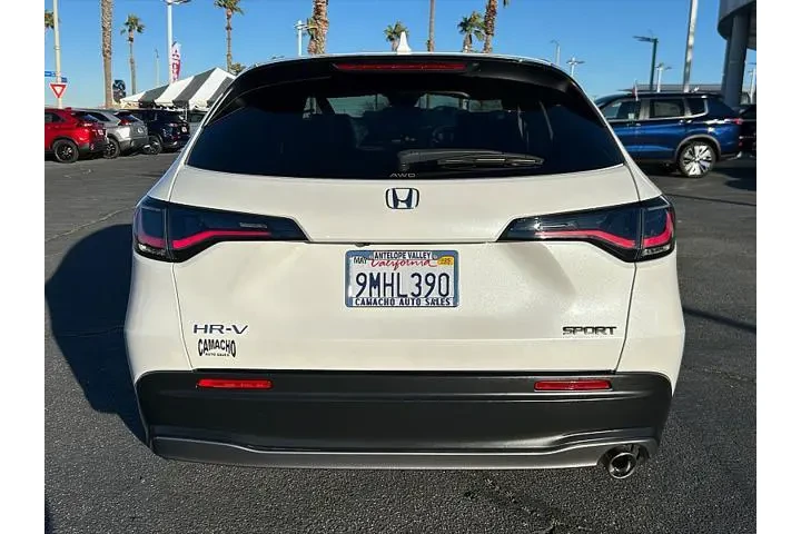 $27995 : Honda HR-V 2024 AWD Sport 4d image 8