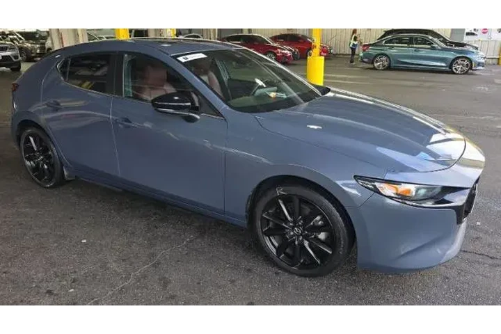 $23400 : Mazda Mazda3 Hatchback 2023 image 4