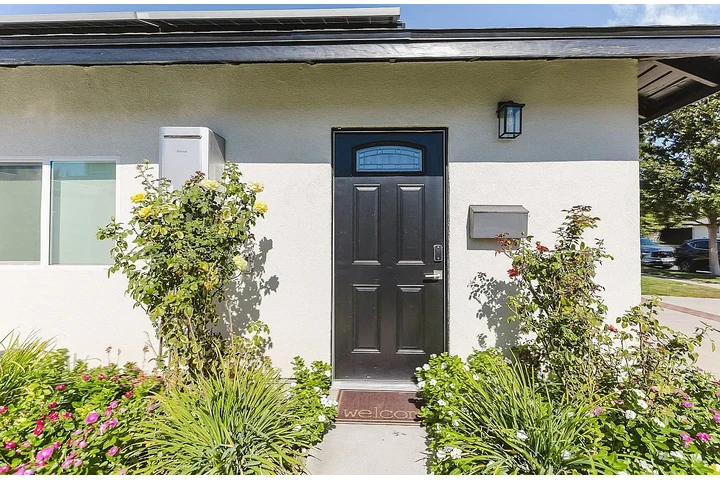 $1267 : Just move in and enjoy. image 8