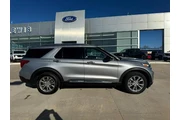 $33989 : Ford Explorer 2023 AWD Limit thumbnail