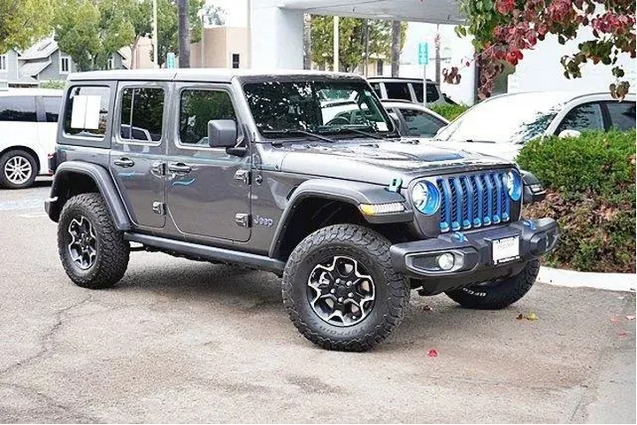 $31747 : Jeep Wrangler Unlimited 2021 image 3