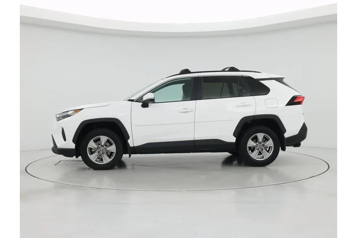 $27998 : Toyota RAV4 2023 XLE 4dr SUV image 3
