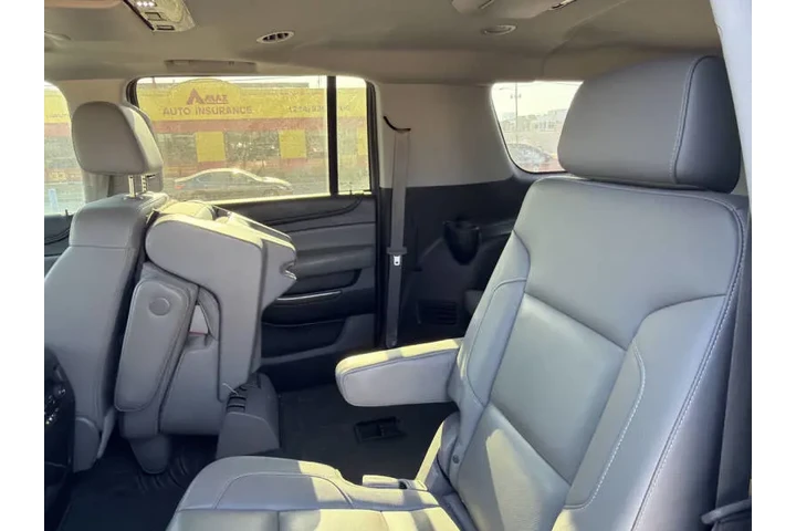 $21995 : 2016 Suburban LT image 9