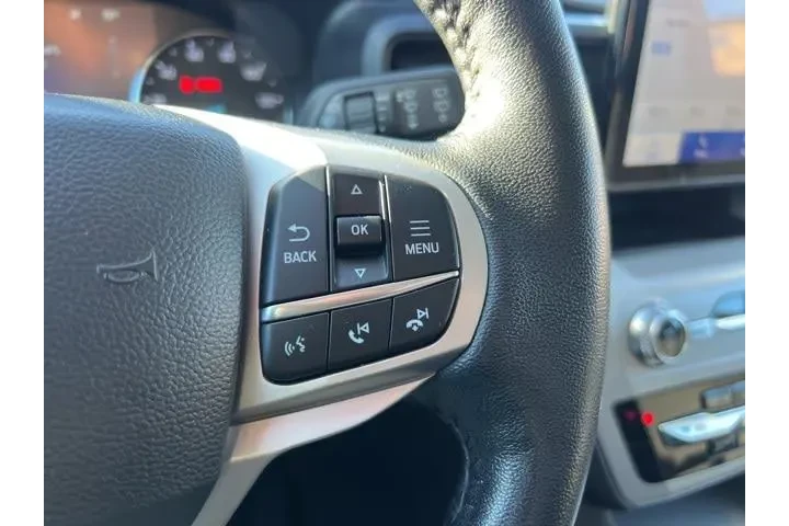 $31355 : Ford Explorer 2023 AWD XLT 4 image 10