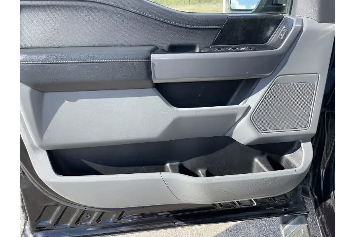 $33995 : Ford F-150 2023 4x2 XLT 4dr image 9